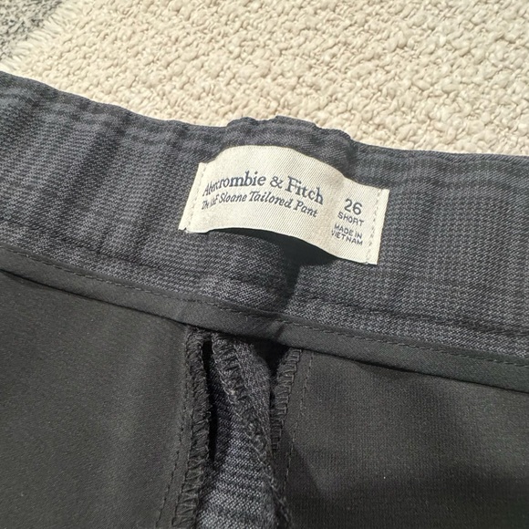 Abercrombie & Fitch Sloane Tailored Wide-Leg Pants - Picture 8 of 10